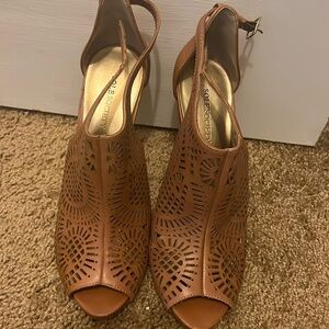 Sole society brown/beige heels